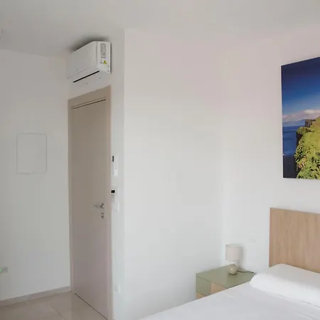 Bed & Breakfast Panta Rei Charme Suite - 6 Min Dalle Spiagge